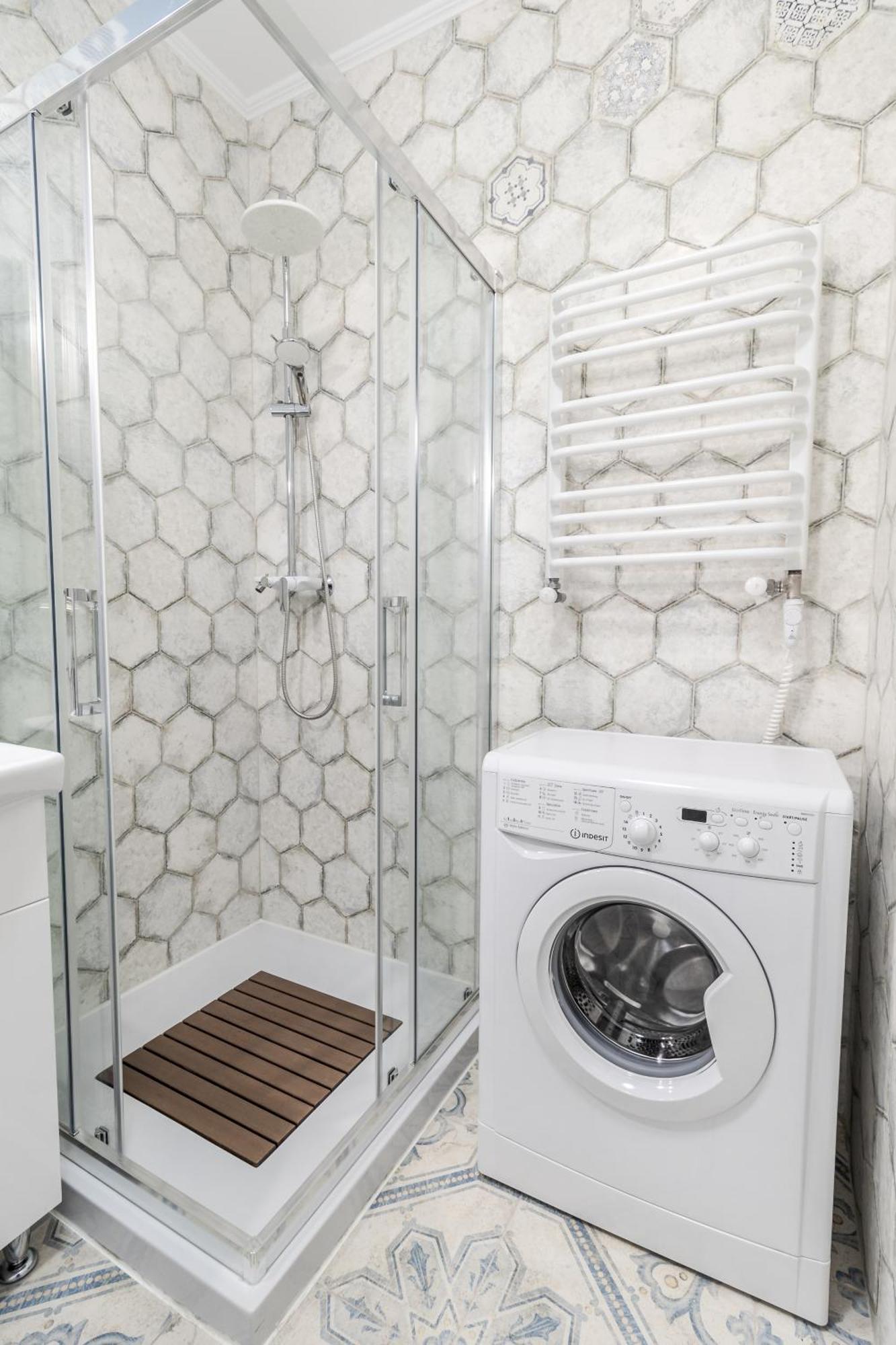 Inshiapartments On Hazova Str 4 Lviv Bagian luar foto